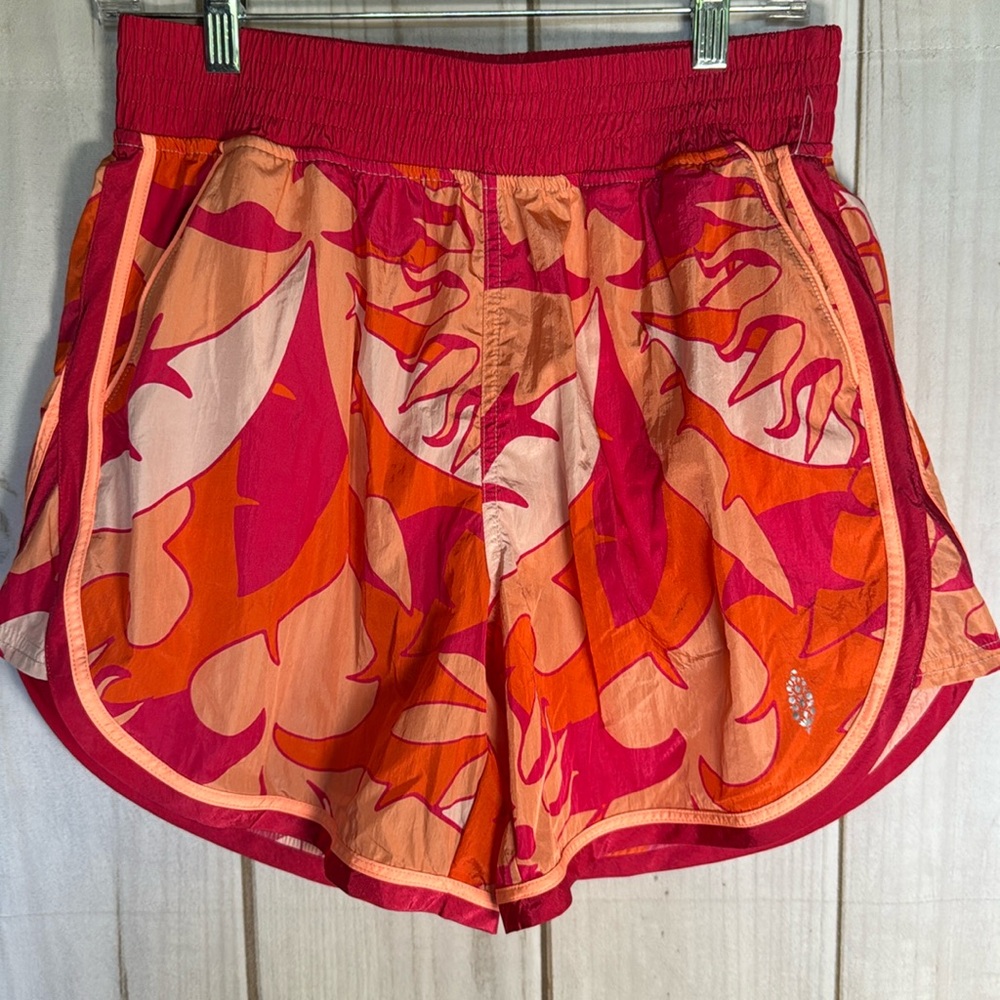 NWOT free people movement long shot printed shorts size XS